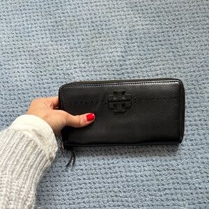 Tory Burch Black Leather Continental Wallet